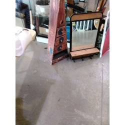 MUEBLE PIRAMIDE