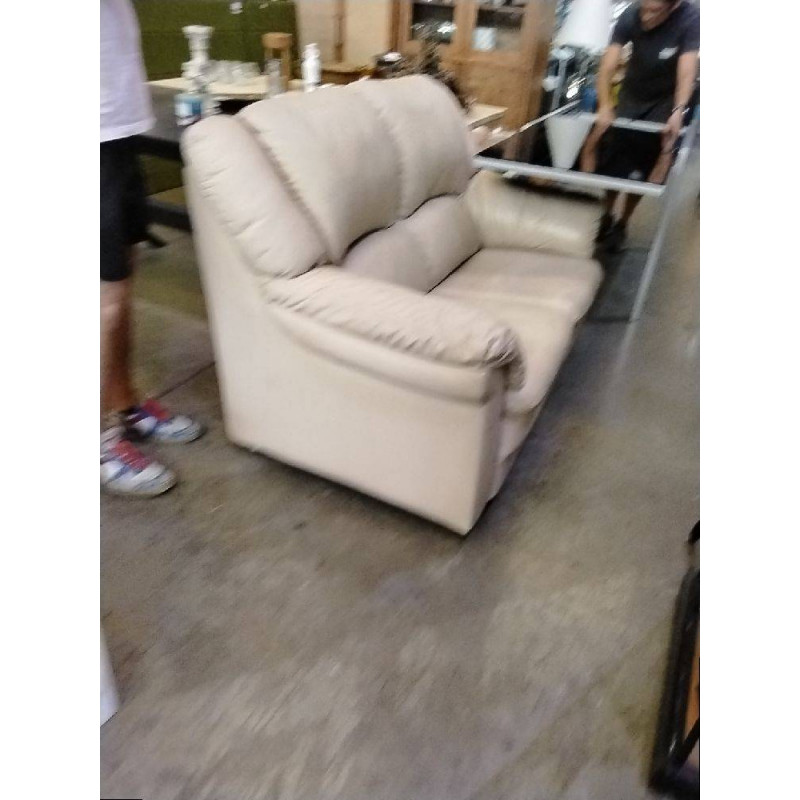 SOFA 2 PLAZAS CREMA